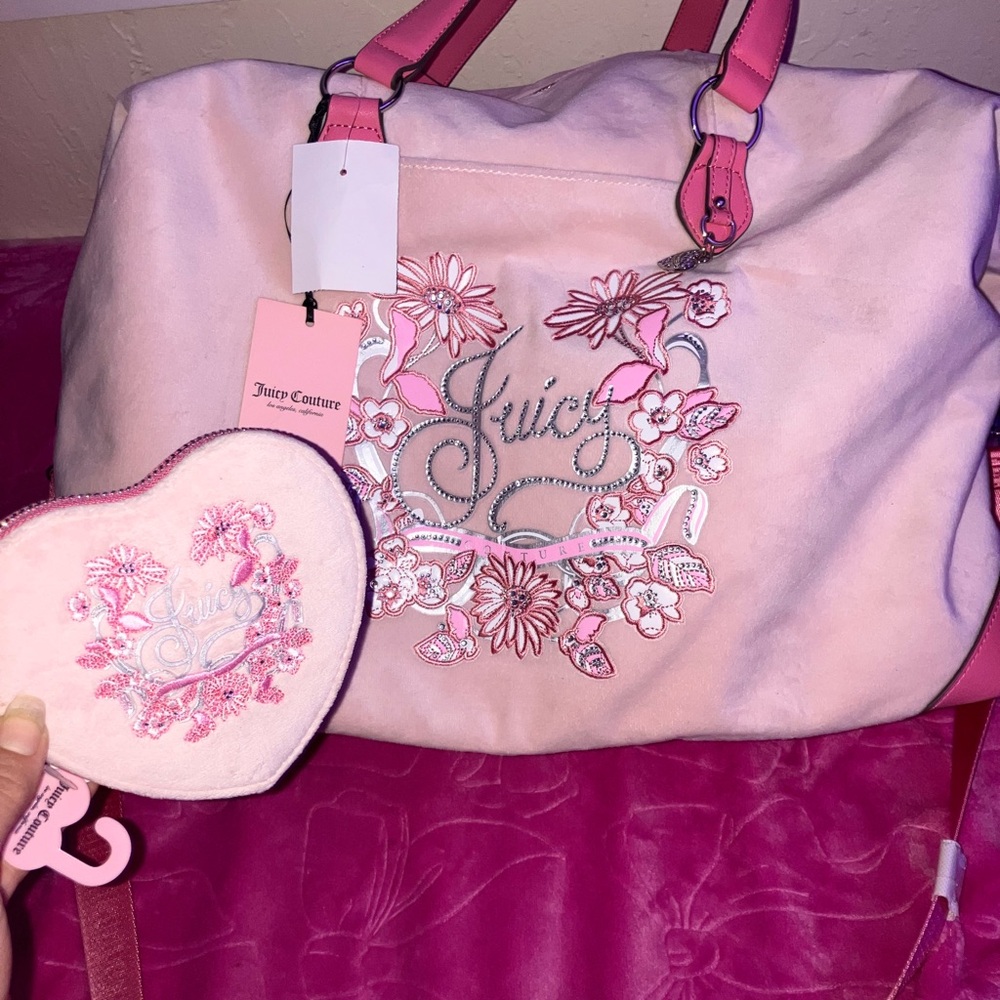 Juicy couture ‘in bloom’ pink bundle duffle bag and heart wristlet